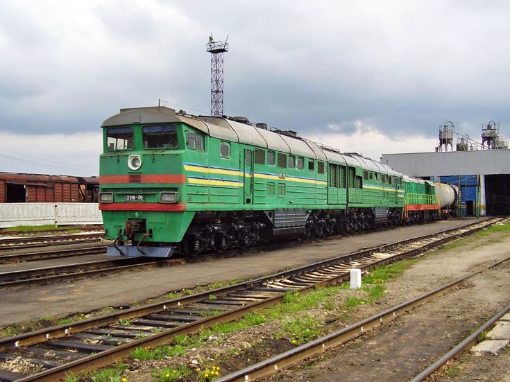 Донецкая железная дорога перешла под контроль Донецкой народной республики. Об этом сообщает РИА «Новости» со ссылкой на пресс-службу ДНР. «Донецкая народная республика переподчинила себе Донецкую железную дорогу в рамках программы национализации ДНР. Также поменялось руководство железной дороги», — говорится в сообщении. Ранее, 18 мая, сопредседатель правительства ДНР Мирослав Руденко уже говорил о необходимости установления контроля над железной дорогой: «Это госпредприятие (Донецкая железная дорога) […]