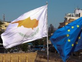 В понедельник, 18 марта, парламент Кипра обсуждает законопроект по введению единовременного налога на депозиты, согласно которому вкладчики потеряют 6,75% от вклада до 100 тыс. евро и 9,9%, если на депозите больше 100 тыс. евро. Эта мера является одним из условий предоставления Кипру кредита Еврокомиссией, Центробанком Европы и Международным валютным фондом. Нововведения вступят в силу во вторник, […]