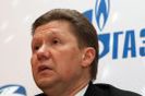 Топ-менеджерам "Газпрома" подняли зарплату на 25%, несмотря на снижение экспорта и выручки компании.