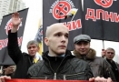 Новая националистическая партия будет сформирована на базе «Русского общественного движения» Константина Крылова, «Русского гражданского союза» Антона Сусова, запрещенного «Движения против нелегальной иммиграции» Владимира Тора, а также при поддержке правых либералов, пишет газета «Известия».