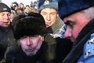 Лидер движения «Другая Россия» Эдуард Лимонов 31 января был задержан на подступах к Триумфальной площади в Москве, где проходил согласованный митинг «Стратегии-31».