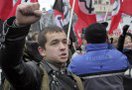 Оппозиции впервые удалось провести разрешенную акцию протеста на Триумфальной площади. Ее организатор Людмила Алексеева согласилась с требованием властей ограничить число участников митинга до 800 человек, и «добро» властей было получено.