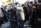 Митинг пенсионеров против введения с 2011 года ограничения на бесплатный проезд в общественном транспорте для льготников Новосибирской области, организованный коммунистами, прошел сегодня в Новосибирске.