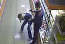 Сегодня судебная коллегия по уголовным делам Верховного суда России отложила на 8 июня рассмотрение кассационных жалоб бывшего майора московской милиции Дениса Евсюкова, который приговорен к пожизненному лишению свободы за убийство троих человек.
