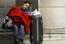 Российские туристы, находящиеся в аэропорту Каира, не могут покинуть Египет. Об этом сообщает Газета.ру.