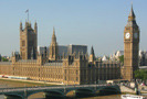Парламент Великобритании одобрил повышение платы за образование несмотря на масштабные акции протеста. 323 депутата Палаты общин проголосовали «за», 302 высказались «против».