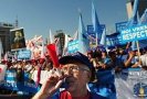 В Румынии начались масштабные акции протеста работников бюджетной сферы. По всей стране они устраивают митинги и пикеты против сокращений зарплат и массовых увольнений.