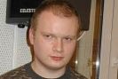 Следствие назвало основные версии покушения на журналиста «Коммерсанта» Олега Кашина. Оно могло быть вызвано его публикациями в средствах массовой информации или его личной гражданской позицией.