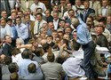 Украинская оппозиция грозит власти организациями крупномасштабных акций протеста. Свое поведение оппозиционеры объясняют игнорированием их предложений в парламенте страны.