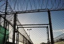 Государственная дума РФ сегодня приняла проект постановления «Об объявлении амнистии в связи с 65-летием Победы в Великой Отечественной войне». Она будет распространятся на осужденных ветеранов ВОВ, тыловиков и узников концлагерей и блокадников.