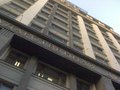 Государственная Дума России начинает осеннюю сессию. На этот раз она проводится в новом формате: в конце весенней сессии были приняты специальные «дисциплинарные поправки» в думский регламент, направленные прежде всего против прогулов народных избранников. В начале сессии депутаты, в первую очередь, намерены заняться законопроектами, связанными с последствиями торфяных пожаров и аномальной жарой.