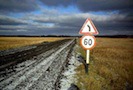 Правительство России планирует выделить в 2011 году из бюджета 630 миллиардов рублей на развитие автодорожного хозяйства государства, сообщил вице-премьер Сергей Иванов.