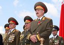 В Беларуси по подозрению в совершении преступления задержан командующий ВВС и войсками ПВО Игорь Азаренок, сообщила пресс-служба Министерства обороны страны.