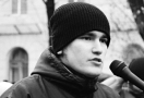Антифашист Алексей Гаскаров, обвиняемый в организации нападения на администрацию города Химки в июле этого года, освобожден Химкинским судом из-под стражи под подписку о невыезде.