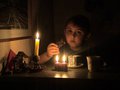 За минувшие сутки полностью восстановлено нарушенное непогодой электроснабжение на территории Смоленской, Тверской, Владимирской и Нижегородской областей. Однако без электричества пока остаются более 39 тысяч человек в Московской области, сообщает Центральный региональный центр (ЦРЦ) МЧС России.