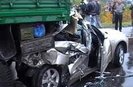 В ночь на вторник, 12 октября, на трассе Пермь-Екатеринбург случилось крупное ДТП. Во время столкновения грузовика и легкого автомобиля погибли пять человек. Еще двое получили травмы различной степени тяжести – один из них госпитализирован.