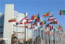В египетском Шарм-эш-Шейхе проходит саммит Движения неприсоединения, объединяющий 118 стран, сообщает Reuters 15 июля 2009 года.
Его участники заявили: миру необходима финансовая система, более справедливая к развивающимся государствам, которые больше всего пострадали из-за кризиса, зародившегося в развитых странах.