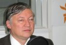 Шахматист Анатолий Карпов подал в Международный спортивный арбитражный суд в Лозанне иск против действующего президента ФИДЕ Кирсана Илюмжинова.