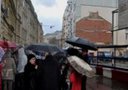 В субботу 4 декабря жители Патриарших прудов, а также представители различных общественных и политических организаций провели акцию протеста против уничтожения исторического центра Москвы и строительства в Малом Козихинском переулке семиэтажной гостиницы для «Студии Три Тэ» кинорежиссера Никиты Михалкова.