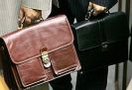 Госслужащих обяжут быть политкорректными, следить за языком, внешностью и реже употреблять в речи названия иностранных валют. Такие нормы предусмотрены проектом Кодекса этики и служебного поведения чиновников.