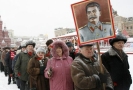 Празднование 65-летия Победы в Москве пройдет без плакатов со Сталиным. Об этом журналистам рассказал источник в оргкомитете по подготовке к празднованию юбилея.