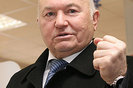 Бывший градоначальник Москвы Юрий Лужков подтвердил, что вывез в Лондон двух своих дочерей - 16-летнюю Елену и 18-летнюю Ольгу, поскольку опасается за их безопасность.