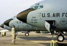 Центр транзитных перевозок США в аэропорту Манас продолжит свою работу еще как минимум год. Это заявление сделал зампред временного правительства Киргизии Омурбек Текебаев.