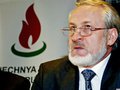 Эмиссар чеченских боевиков Ахмед Закаев покинул Польшу, где  проходит так называемый Всемирный чеченский конгресс. Он вылетел в Лондон, чтобы обновить польскую визу и может вернуться в республику уже во вторник.