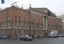 В Санкт-Петербурге разгорается новый градостроительный скандал. 10 января активисты движений «Живой город» и «Архнадзор» провели «народный сход» с целью остановить реконструкцию «Литературного дома» на углу Невского проспекта и набережной Фонтанки.