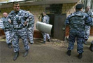 В ночь на 21 февраля 2009 года в городе Макеевка (Украина) 20 бойцов спецподразделения «Беркут» штурмовали здание Горводоканала, занятое бастующими работниками, и жестоко, с применением дубинок и газа, разогнали протестующих, сообщают украинские блогеры.
