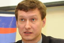 Около тысячи человек приняли участие в акции памяти адвоката Станислава Маркелова и журналистки «Новой газеты» Анастасии Бабуровой на Тверском бульваре в Москве.