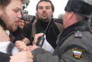 Сотрудник милиции получил ранение во время несанкционированной оппозиционной акции «День гнева», которая проходила на Тверской площади.  Один из участников митинга ударил милиционера по лицу зажженным файером.
