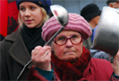 Жители кировских общежитий и активисты РКРП своеобразно отметили 8 марта 2009 года. По центру города прошла колонна из 100 человек, привлекая внимание грохотом  посуды.