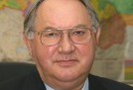Скончался депутат Государственной думы от фракции КПРФ, председатель комитета Госдумы по промышленности Юрий Маслюков. Ему было 72 года.