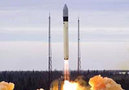 Космические войска России осуществили с плесецкого космодрома запуск ракеты «Рокот» с двумя спутниками военного назначения серии «Космос» и космическим аппаратом «Гонец-М».