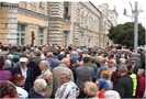 8 октября 2009 года возобновилась акция протеста пенсионеров Кишинева. 9 октября, в день проведения саммита глав государств СНГ, протестующие собрались возле мэрии и потребовали отменить повышение тарифов на воду и на проезд в общественном транспорте, сообщает сайт ИА OMEGA.