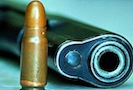 В минувшее воскресенье майор милиции Екатеринбурга смертельно ранил своего соседа по лестничной площадке после того, как между ними произошла ссора