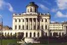 Врио мэра Москвы Владимир Ресин остановил своим решением строительство на Боровицком холме здания для хранилища музеев Московского Кремля.