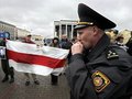 Около 100 сторонников белорусской оппозиции, задержанных в Минске во время несанкционированной уличной акции после президентских выборов, отпущены на свободу, еще около 500 отбывают административное наказание.