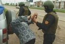 Сегодня завершилась операция по поимке группировки «партизаны Приморья», которая совершала нападения на милиционеров на Дальнем востоке. Последний из этой  группы, Александр Ковтун, который укрывался в доме в Уссурийске, после переговоров сдался милиции.