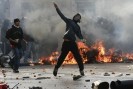 В акции протеста против вырубки Химкинского леса перед зданием администрации города Химки приняли участие около 500 человек, придерживающихся анархистских и антифашистских взглядов, а не 70–80, как сообщалось ранее.