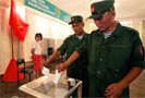 23 июля 2009 года проходят президентские выборы в Киргизии. По данным Центризбиркома республики, выборы уже можно считать состоявшимися, поскольку по состоянию на 15:45 по местному времени проголосовало уже 61,89 % зарегистрированных избирателей.