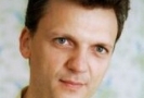 В пригороде Новороссийска избит правозащитник Вадим Карастелев, защищающий интересы бывшего майора милиции Алексея Дымовского. С многочисленными травмами он был доставлен в больницу, передает 27 февраля РИА Новости.