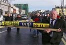 В Дублине (Ирландия) несколько тысяч таксистов участвуют в акции протеста. 5 марта 2009 года в центре города был организован митинг, к которому подъехало четыре колонны автомобилей с "шашечками" на медленной скорости.