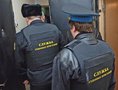 В Москве направлено в суд дело бывших сотрудников службы судебных приставов, обвиняемых в хищении 4,8 миллионов рублей. Как сообщает Следственный комитет, бывший судебный пристав-исполнитель Первого межрайонного отдела судебных приставов по Центральному административному округу Москвы Владимир Янышев, его жена Наталья и бывший специалист-эксперт контрольно-ревизионного отдела Алина Григорьева обвиняются в мошенничестве в особо крупном размере.