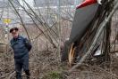 Российские и польские специалисты представили две разные версии причины аварии самолета Ту-154М президента Польши Леха Качиньского, который разбился 10 апреля под Смоленском.
