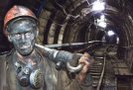 Сегодня утром на шахте N13 ОАО «Севуралбокситруда» в поселке Калья в Североуральске в результате обрушения породы один рабочий погиб, другой ранен, сообщила пресс-служба облпрокуратуры.