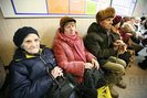 Особенности пенсионной системы в Российской Федерации таковы, что высокая смертность трудоспособных граждан является для нее очень выгодной. Согласно подсчетам экспертов-демографов, почти 30% всех пенсионных взносов со стороны работников старше 20 лет делается теми людьми, кто никогда эти деньги уже не востребует. В результате преждевременных смертей государственный Пенсионный фонд (ПФР) получает ежемесячно в качестве «подарка» около 60 миллиардов рублей.
