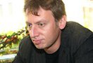 Артист Московского художественного театра Михаил Трухин, известный по сериалу «Менты», обратился с открытым письмом к губернатору Петербурга Валентине Матвиенко, в котором призвал ее подать в отставку и обвинил городские власти в том, что город не расчищен от снега, что уже привело к гибели людей.