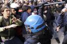 В Италии произошли массовые акции протесты на фоне голосования парламента этой страны по вопросу отставки премьер-министра Сильвео Берлускони. В Риме студенты и представители молодежных леворадикальных организаций начали переворачивать мусорные ведра, поджигать машины, а также кидать камни и яйца в здания парламента.